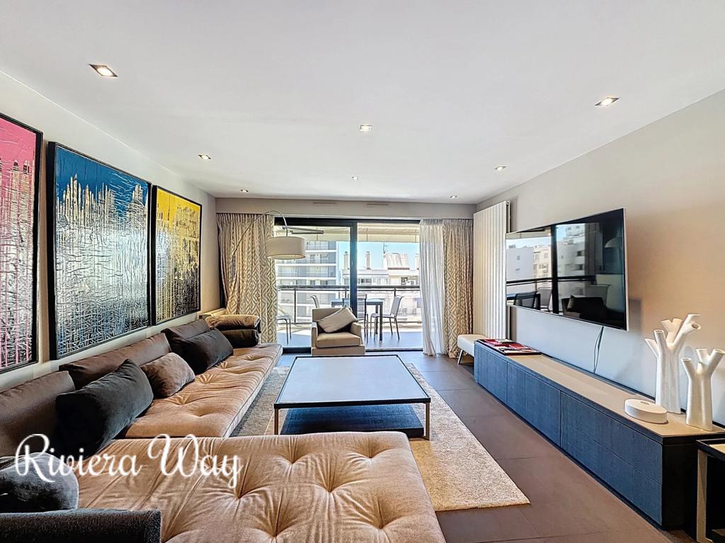 3 room apartment in Cannes, photo #10, listing #103257924