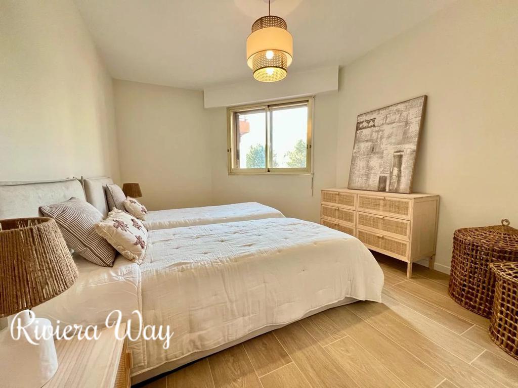 3 room apartment in Juan-les-Pins, photo #9, listing #103735338