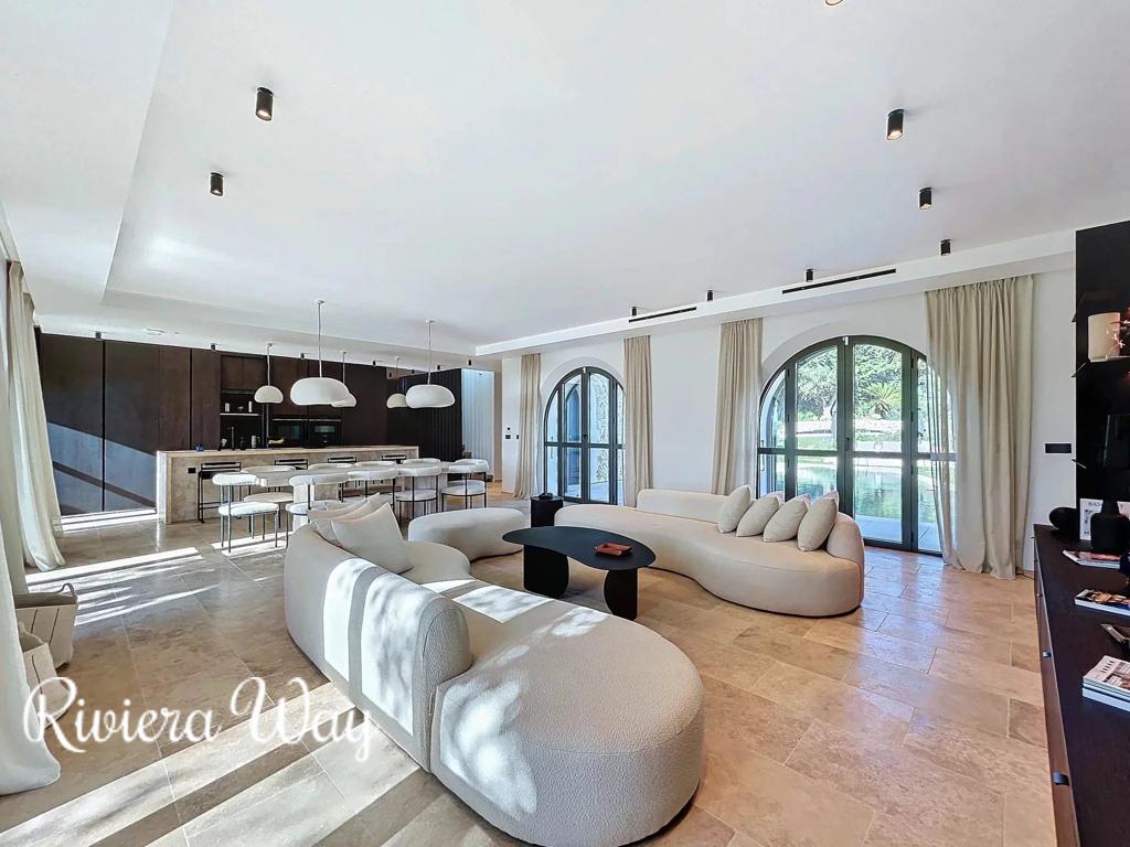 7 room villa in Cap d'Antibes, photo #8, listing #105706020