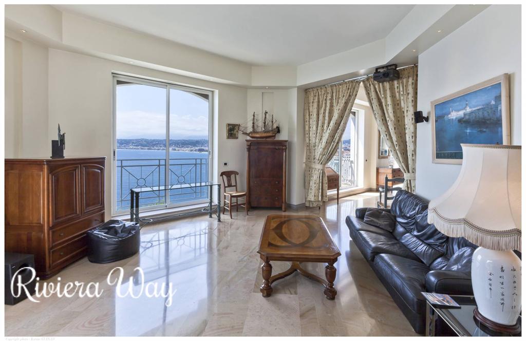 9 room villa in Nice, photo #2, listing #78805314