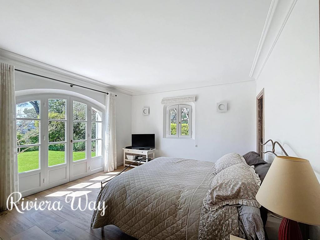 Villa in Mougins, photo #4, listing #103876164