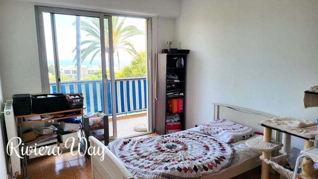 3 room apartment in Antibes, 65 m², photo #3, listing #103961928