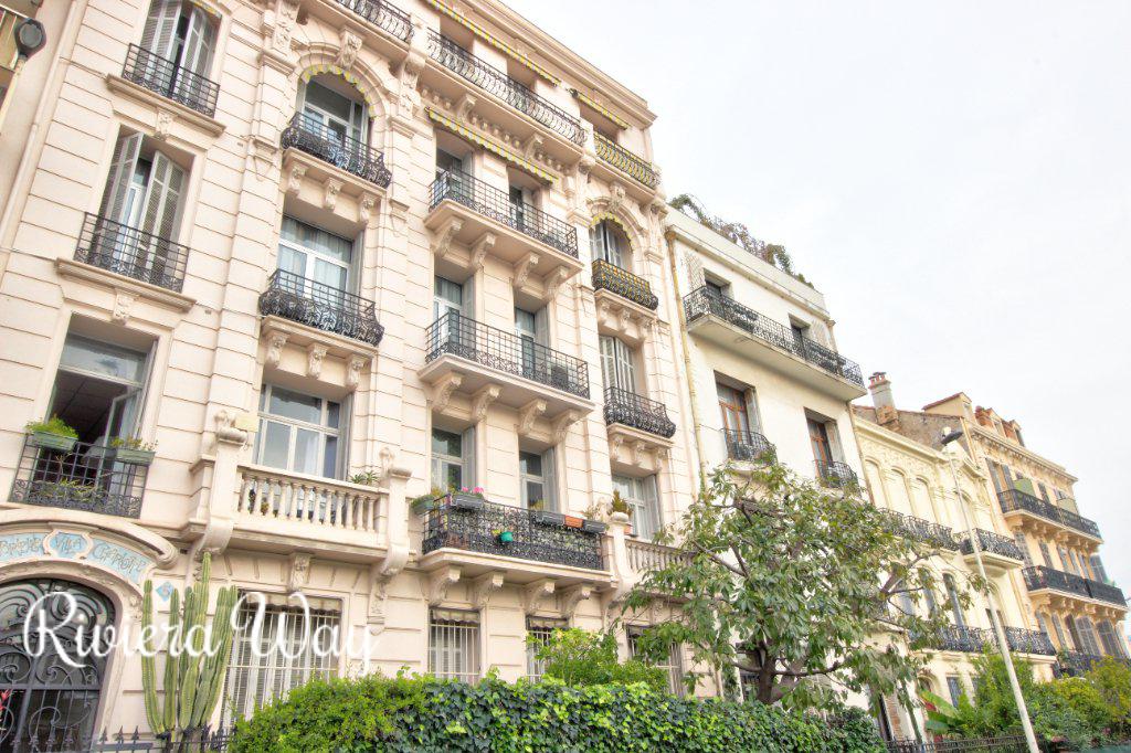 Apartment in Cannes, 141 m², photo #2, listing #80801322