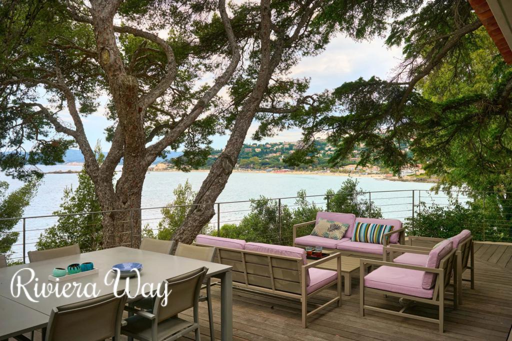 7 room villa in Le Lavandou, photo #1, listing #103109706