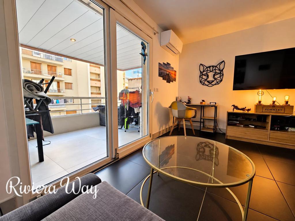 3 room apartment in Juan-les-Pins, photo #9, listing #105413406