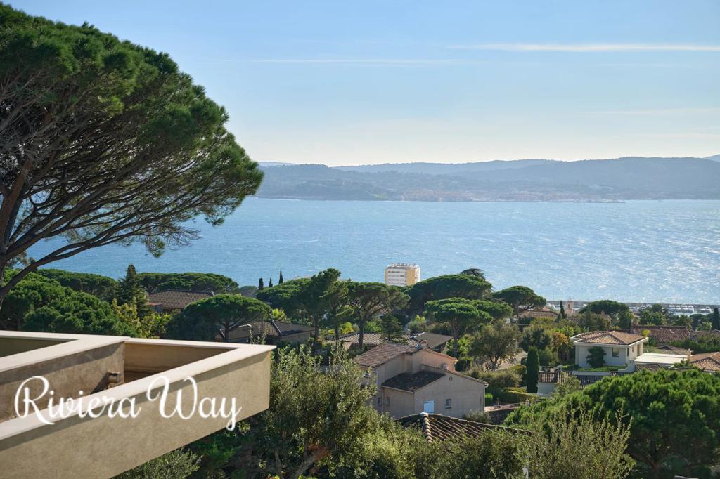 7 room villa in Sainte-Maxime, photo #2, listing #93290610