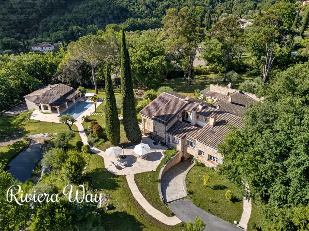13 room villa in Le Bar-sur-Loup, photo #1, listing #106336146