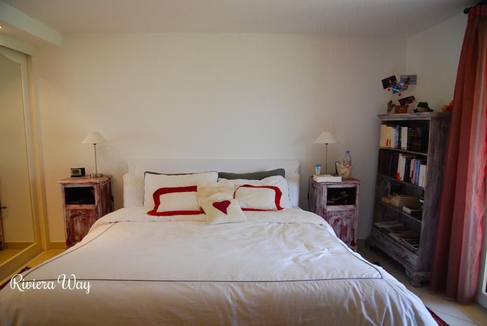 6 room villa in St-Laurent-du-Var, 230 m², photo #8, listing #70803264