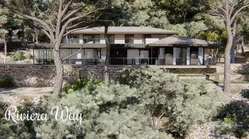 9 room villa in Le Lavandou, photo #8, listing #104480250