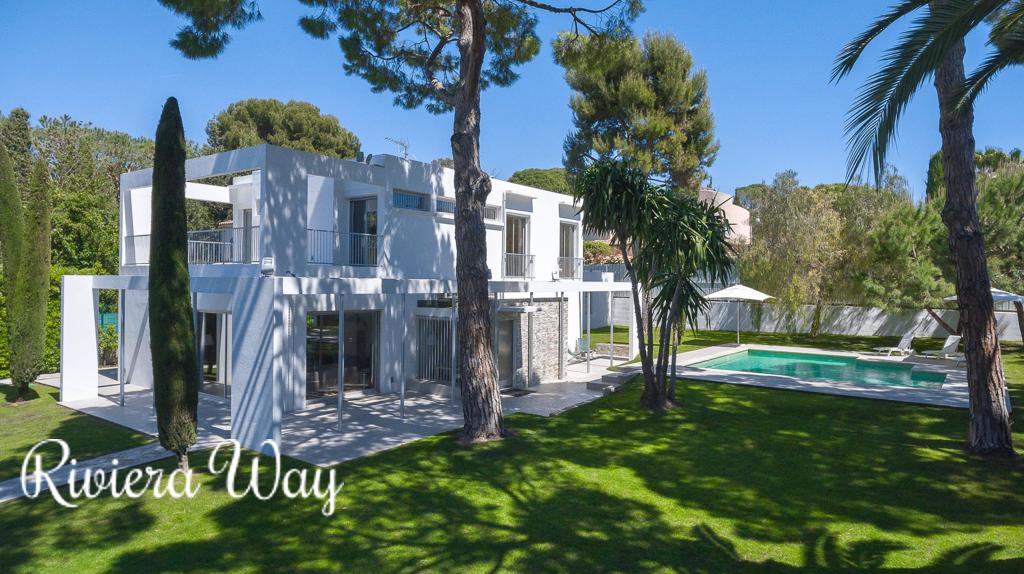 8 room villa in Cap d'Antibes, photo #1, listing #78860208