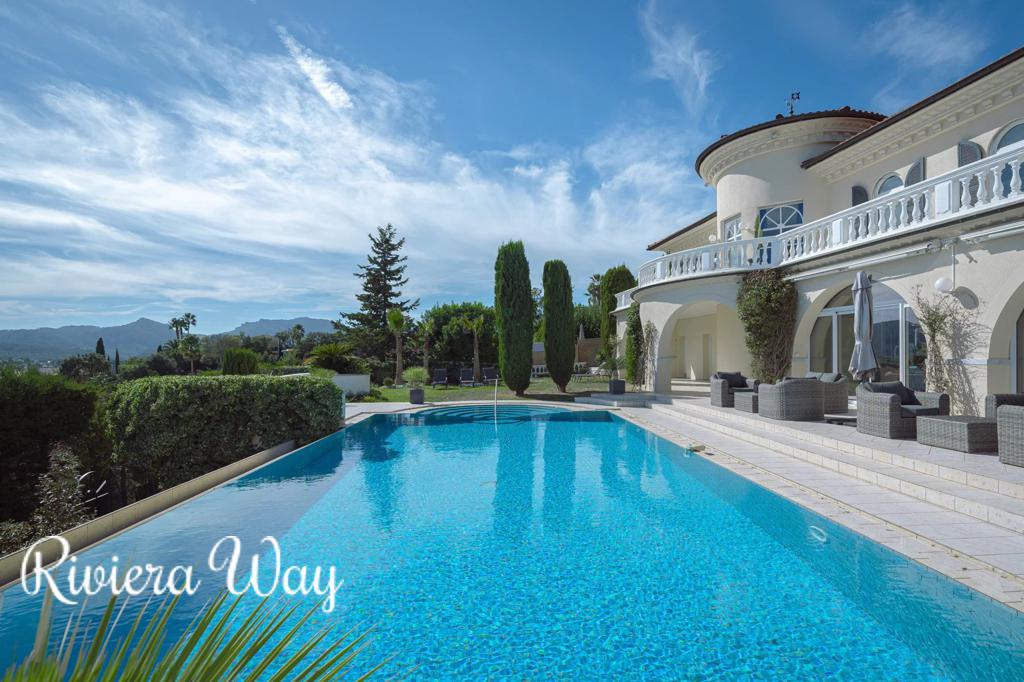 8 room villa in Mandelieu-la-Napoule, photo #10, listing #104510742