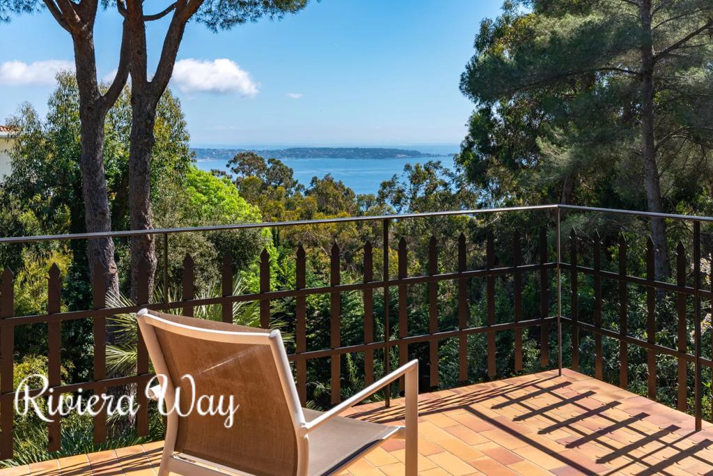 6 room villa in Vallauris, photo #3, listing #106231902