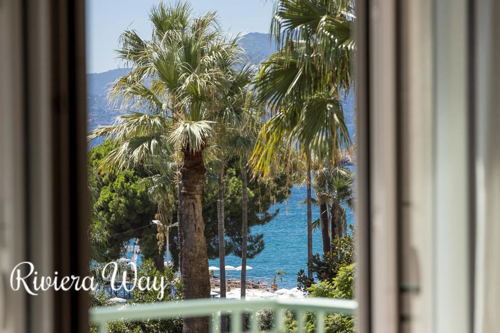 5 room apartment in Cannes, photo #9, listing #104256516