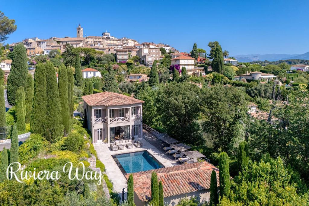 9 room villa in Mougins, photo #1, listing #106650306