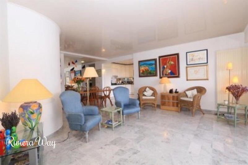 4 room apartment in Villefranche-sur-Mer, 106 m², photo #8, listing #67528524