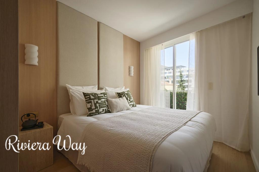 3 room apartment in Cannes, photo #10, listing #106147188