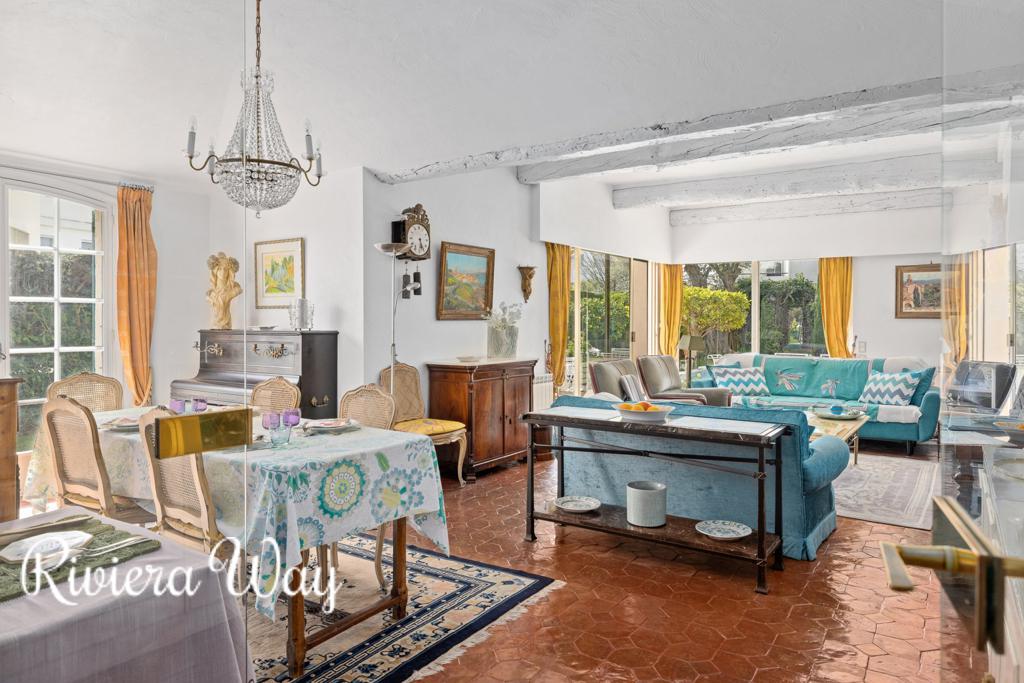 6 room villa in Cap d'Antibes, photo #7, listing #82550916