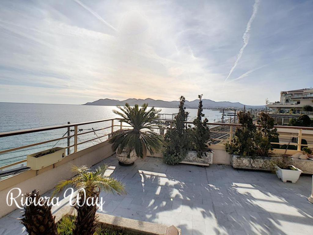 Apartment in Cannes, 78 m², photo #2, listing #80799894