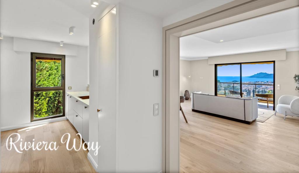4 room apartment in Le Cannet, photo #6, listing #106163988