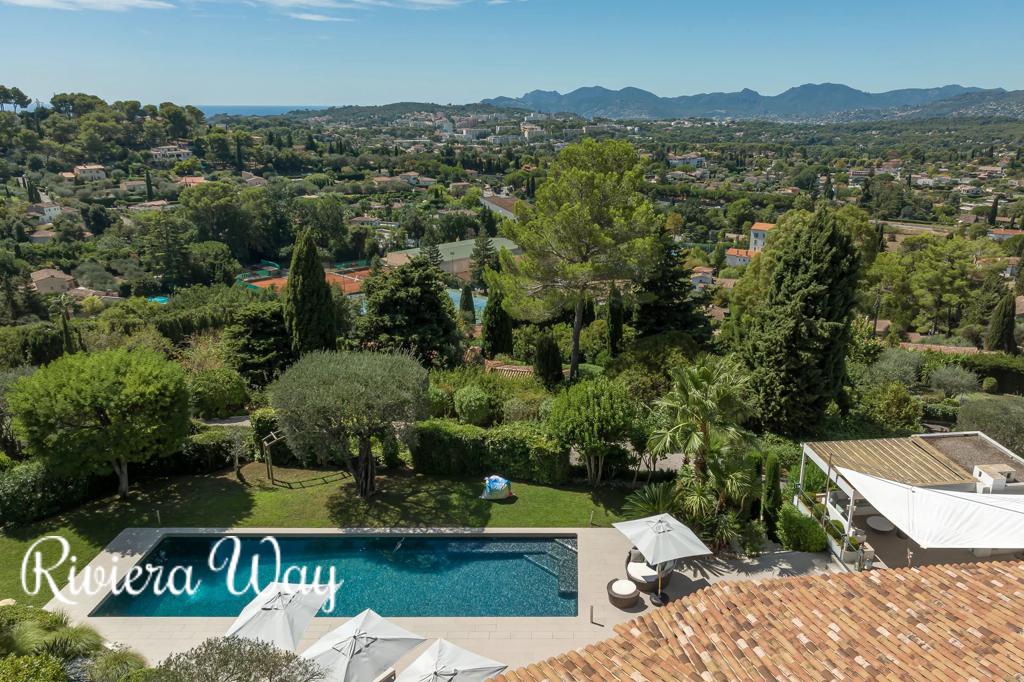 8 room villa in Mougins, photo #3, listing #90445614