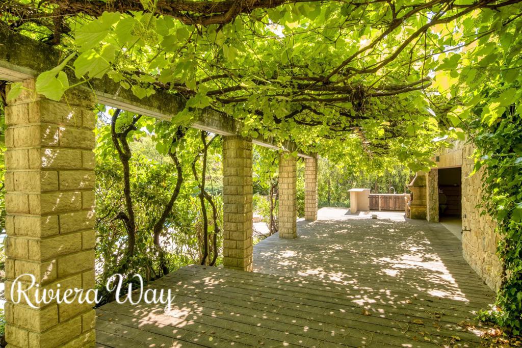 7 room villa in Pégomas, photo #2, listing #103121424