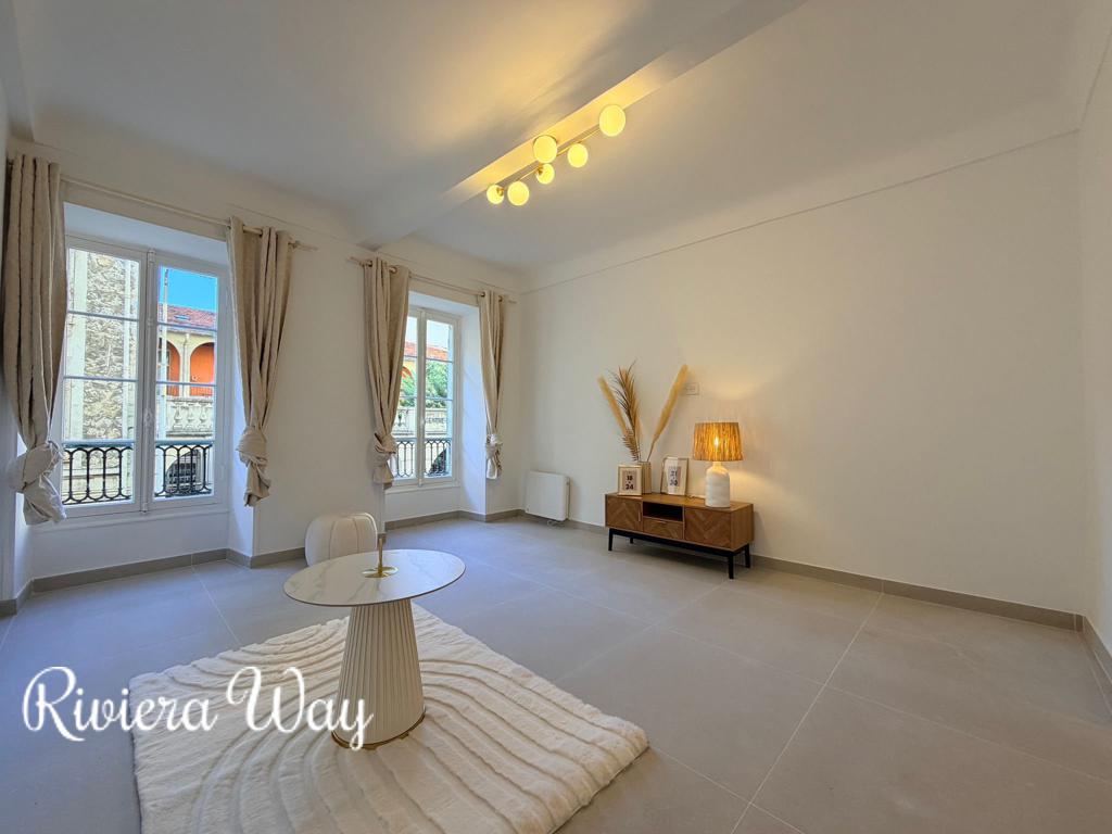 Apartment in Nice, 42 m², photo #1, listing #105644742