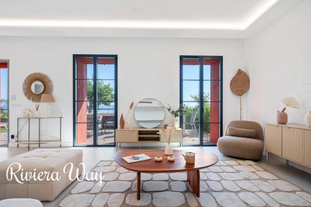 4 room apartment in Theoule-sur-Mer, photo #6, listing #106503474