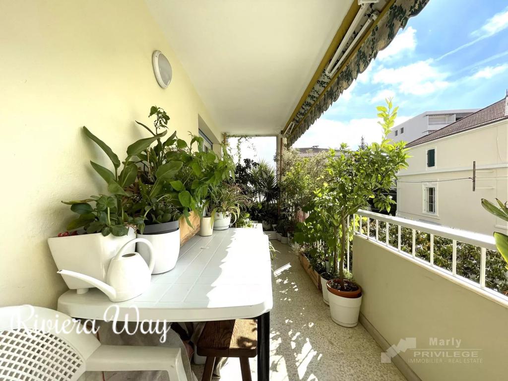 3 room apartment in Cannes, photo #7, listing #94572702