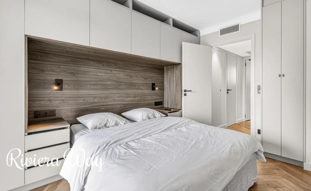 2 room apartment in Cannes, photo #5, listing #106452528