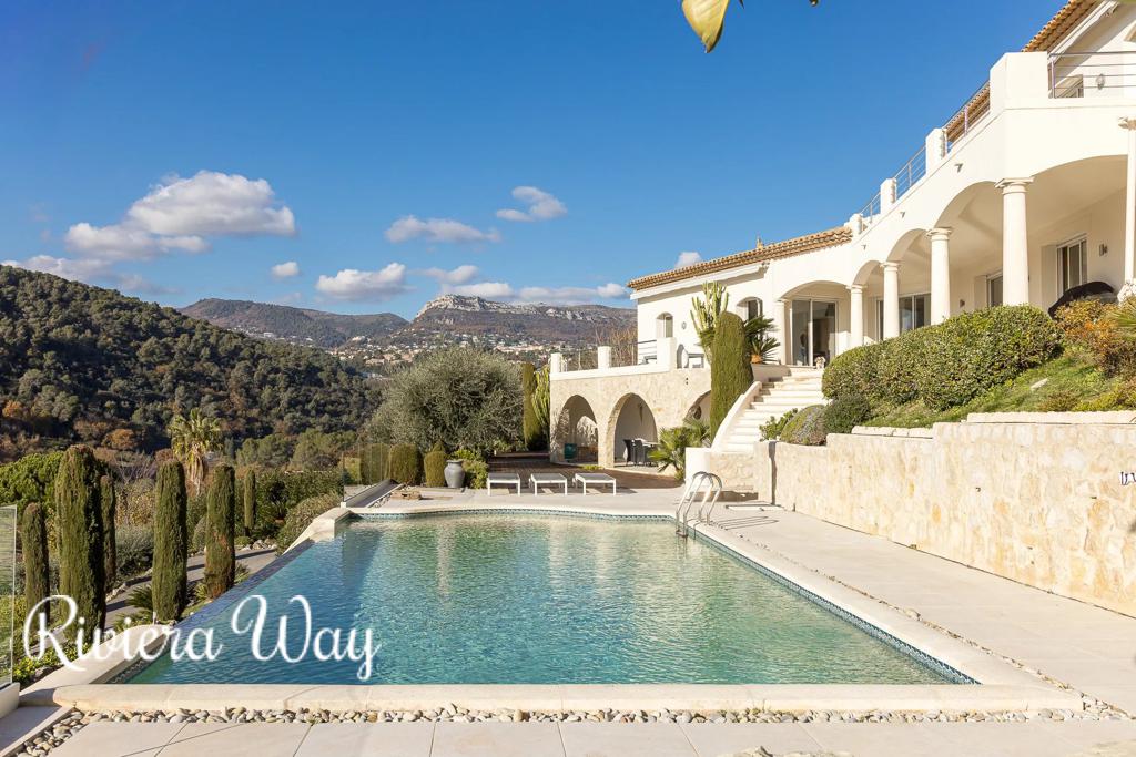 6 room villa in Saint-Paul-de-Vence, photo #7, listing #105104118