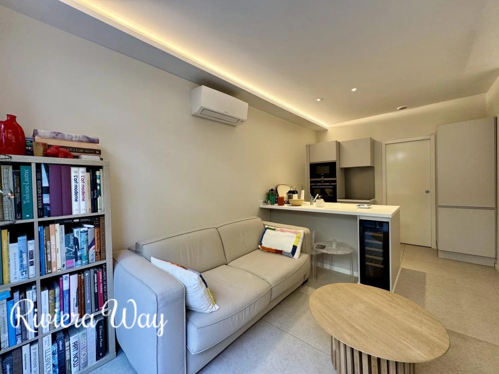 3 room apartment in Port Palm Beach, photo #2, listing #104501964