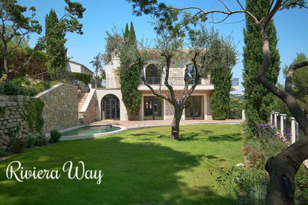 6 room villa in Mougins, photo #10, listing #100198812