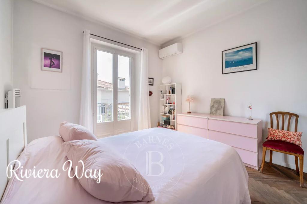 3 room apartment in Cannes, photo #10, listing #102730740