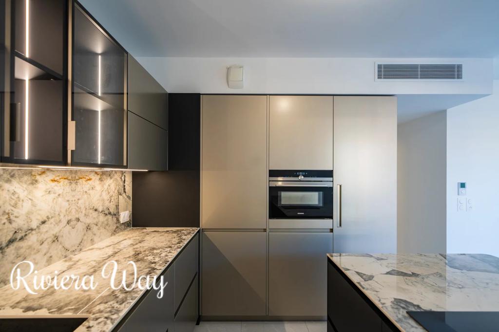 3 room penthouse in Mougins, photo #5, listing #105592620
