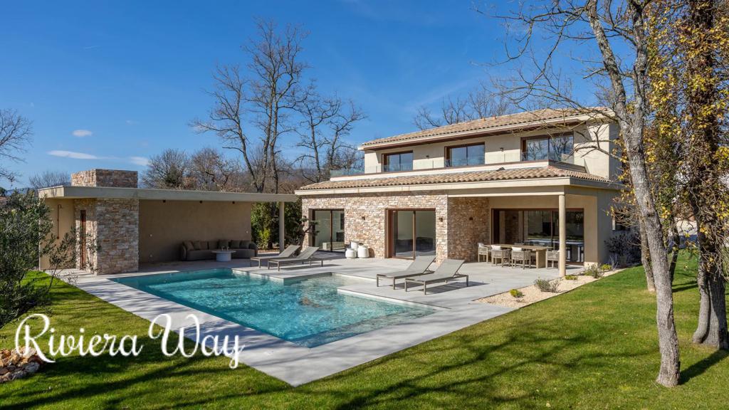 6 room villa in Fayence, photo #1, listing #105916818