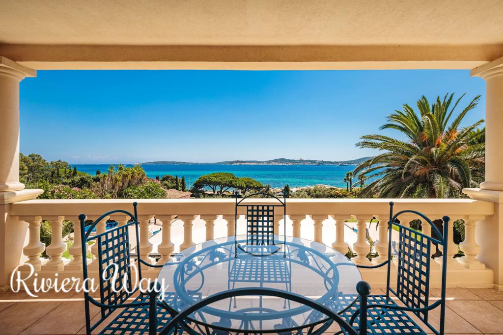 6 room villa in Grimaud, photo #5, listing #104480922