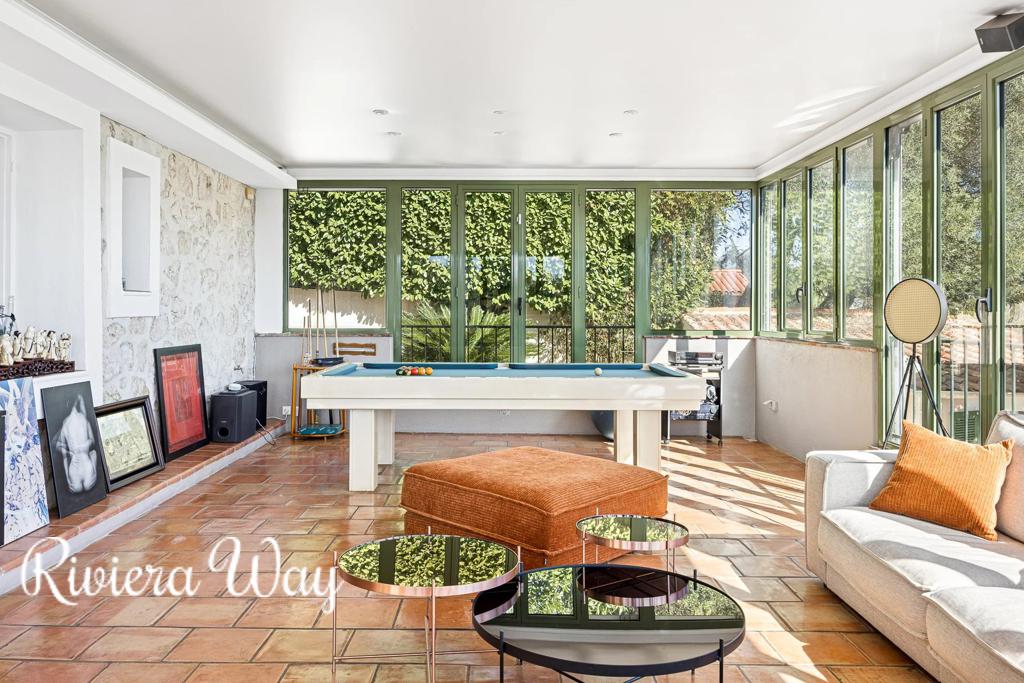 6 room villa in Cagnes-sur-Mer, photo #8, listing #104502048