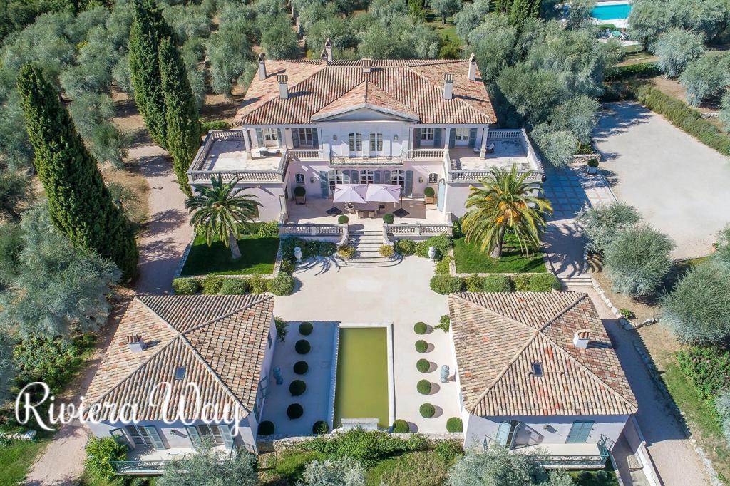 17 room villa in Grasse, photo #4, listing #102499530
