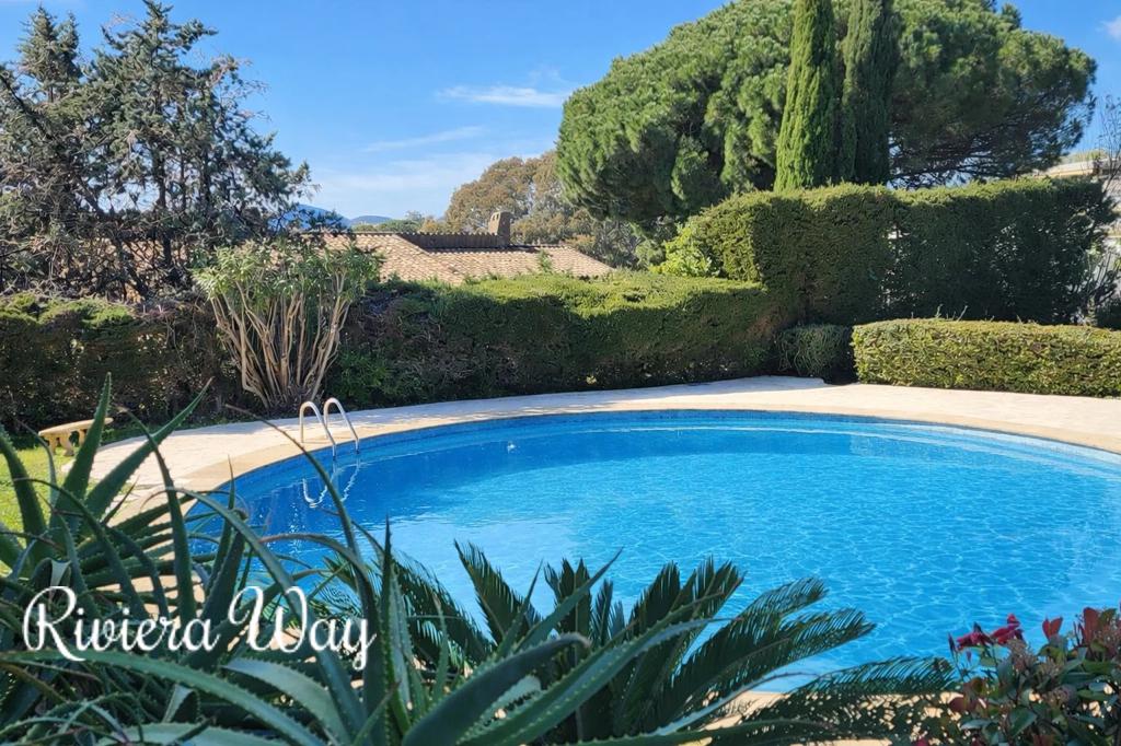 3 room apartment in Cannes, photo #2, listing #105951636
