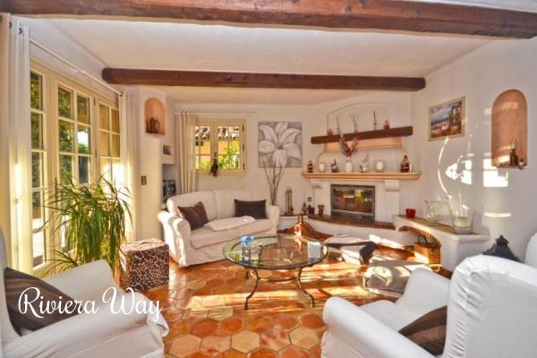 5 room villa in Grasse, 174 m², photo #8, listing #67699422