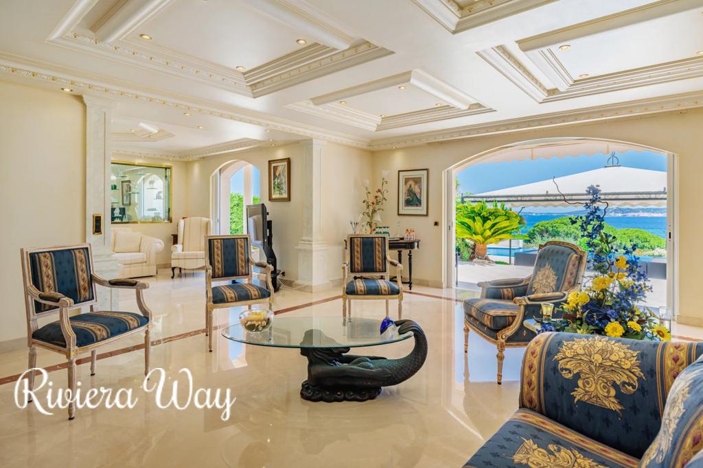 6 room villa in Grimaud, photo #9, listing #104480922
