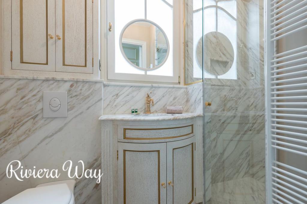 5 room apartment in Nice, 162 m², photo #7, listing #97784400