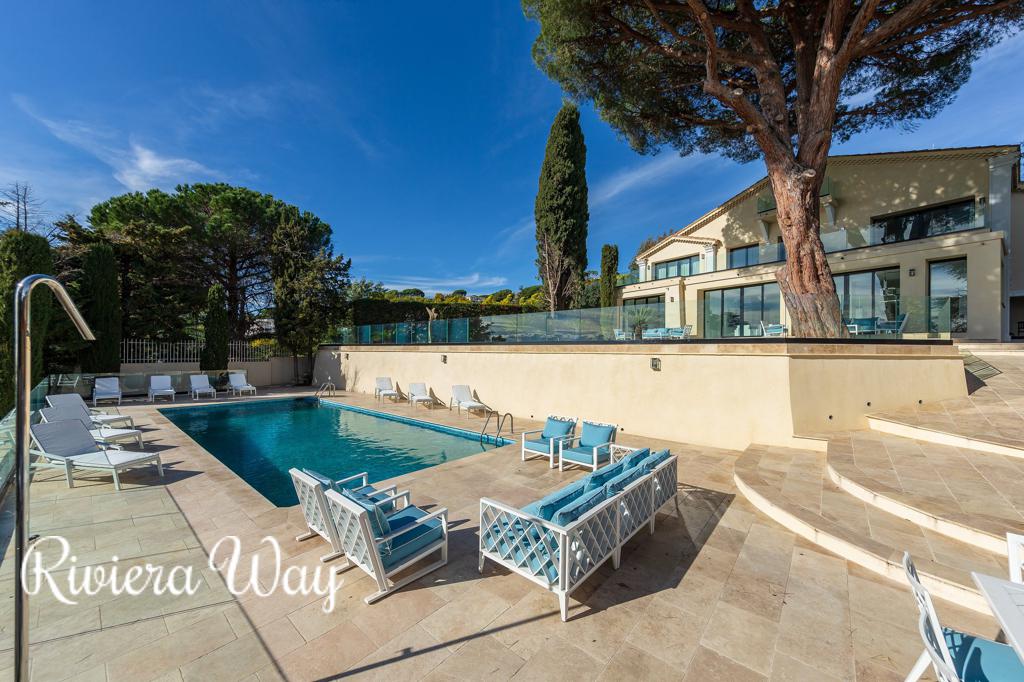 Villa in Cannes, photo #2, listing #83872992