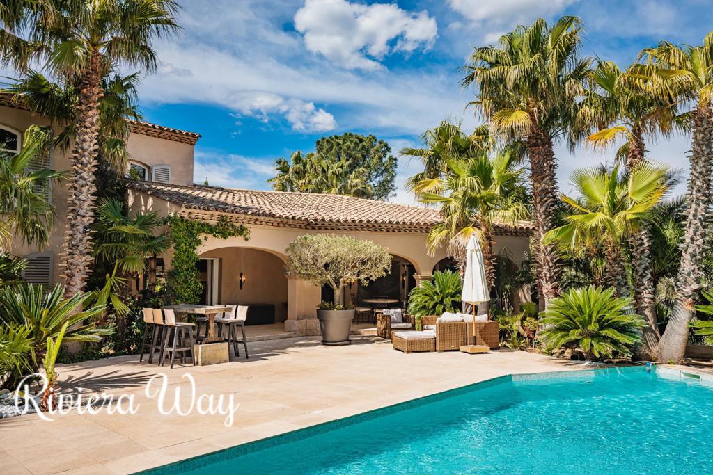6 room villa in Grimaud, photo #7, listing #104480670