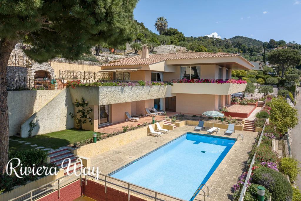 Villa in Villefranche-sur-Mer, photo #1, listing #102866148