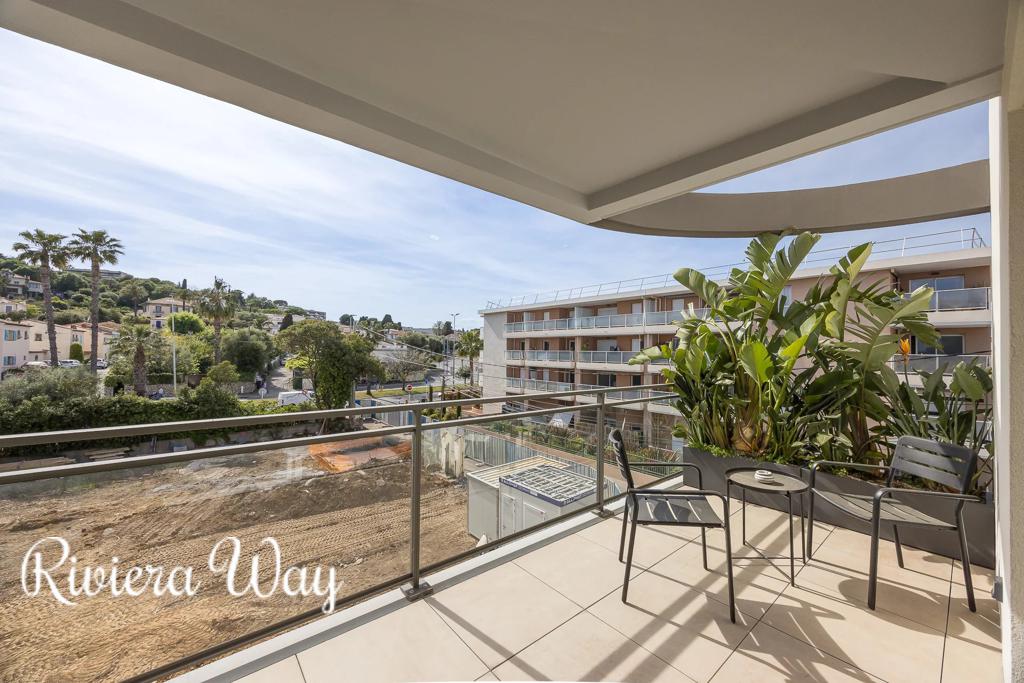 4 room new home in Antibes, photo #9, listing #106015812