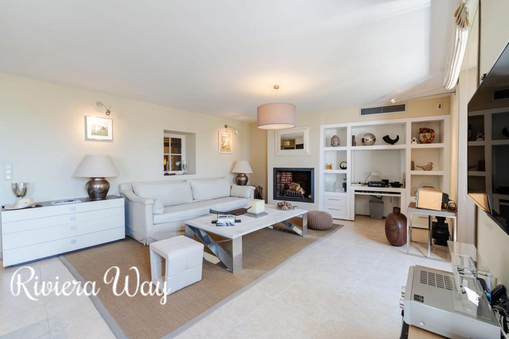 3 room apartment in Mougins, photo #2, listing #106343076