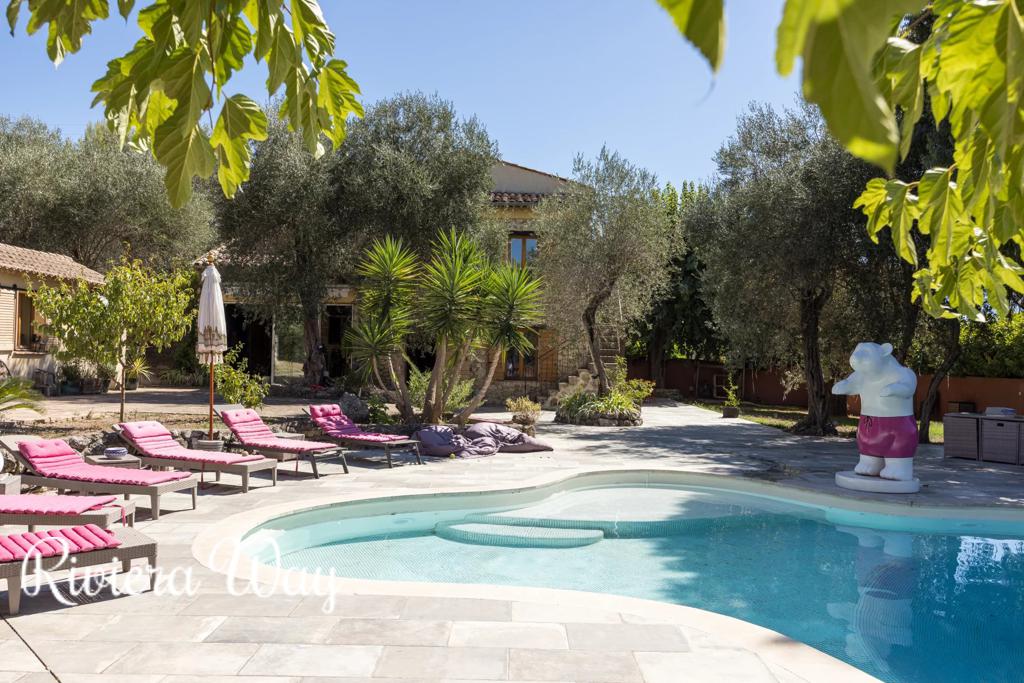 7 room villa in Grasse, photo #5, listing #104177598