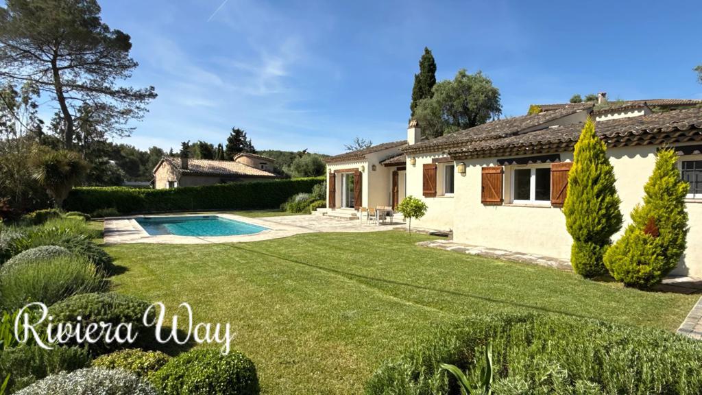 5 room villa in Tourrettes-sur-Loup, photo #9, listing #103221720