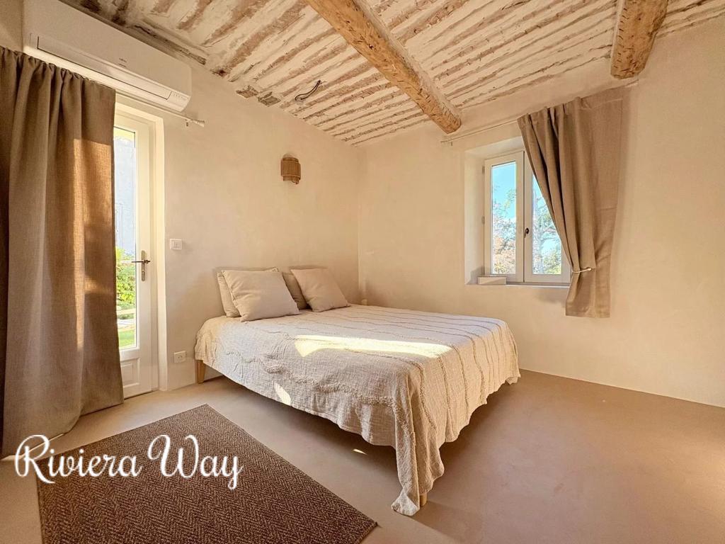 8 room villa in Fayence, photo #9, listing #105401394